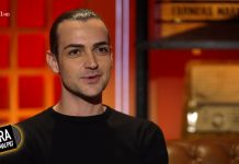 Ora o mai più, intervista a Valerio Scanu: “La classifica non mi interessa. L’accoppiata con Rita Pavone? C’è chi gioca in casa e chi fa più fatica. I testi sessisti delle canzoni fanno schifo” valerio scanu