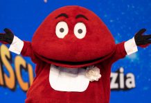 Il Gabibbo si candida a duettare con Lucio Corsi nel suo disco con i pupazzi gabibbo