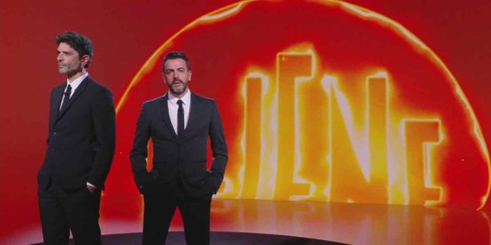 Le Iene, Il monologo di Gigi e Ross: “il dolore è come la fortuna: è bendato” | Video Mediaset il monologo di Gigi e Ross a Le Iene