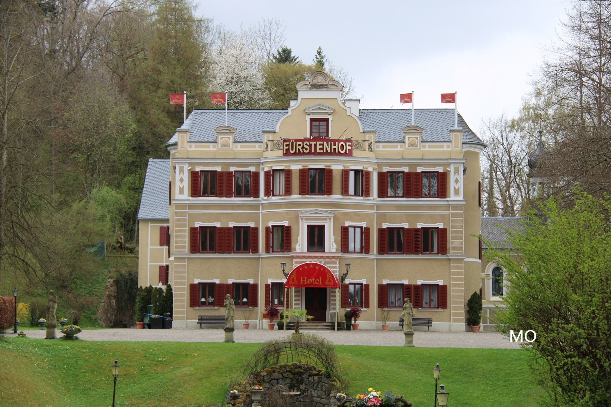 Tempesta d’amore, trame settimanali dal 28 aprile al 2 maggio: folle progetto di Steven Cross sul Fürstenhof Tempesta d’amore, trame settimanali dal 28 aprile al 2 maggio: folle progetto di Steven Cross sul Fürstenhof