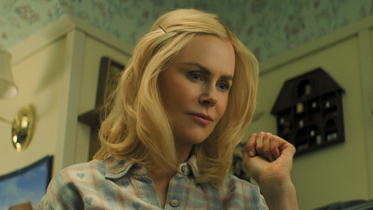 Holland thriller da Superguidatv.it Holland un thriller sul tradimento e sulla paranoia dove nulla è come sembra – Recensione