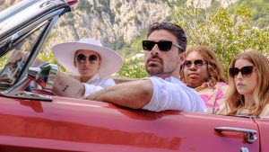 Un altro piccolo favore: un sequel che si perde nelle farsa e negli stereotipi - Recensione
