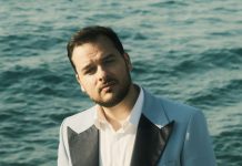 Napoleone, il nuovo album è “Moderno Italian Touch”: “È bello vedere artisti non campani cantare in napoletano. La lingua napoletana non è una gabbia stilistica” – Intervista video napoleone