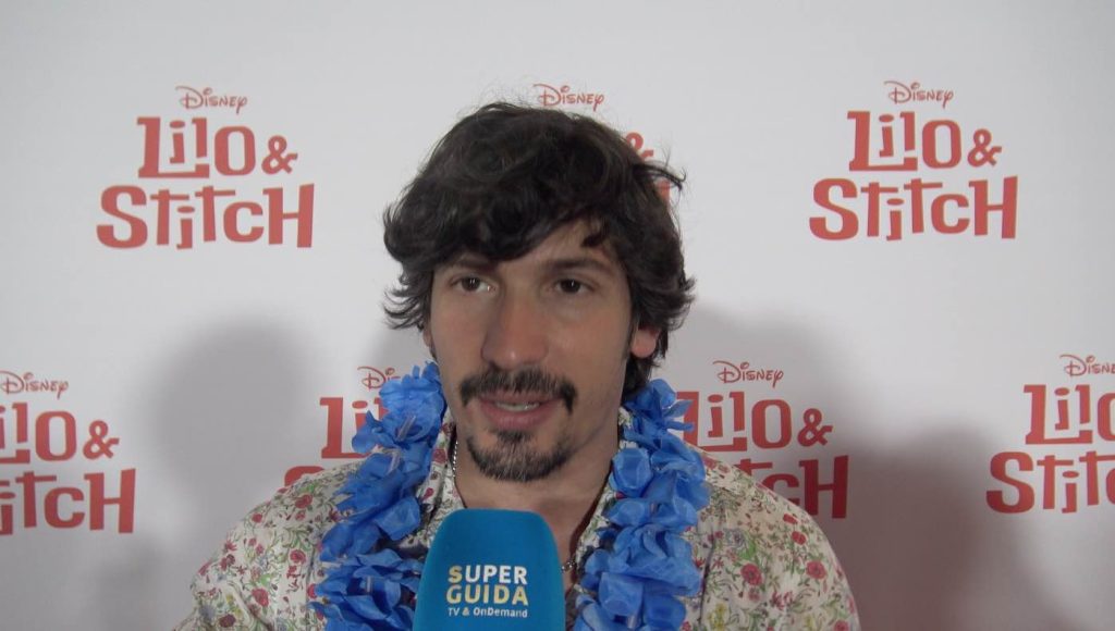 pierdavide carone alla prima di lilo amp stitch della disney un film che aiuta a capire il senso di famiglia ora o mai più mi ha fatto capire che c è ancora spazio per me amici grato a maria de filippi per avermi dato quella possibilità – intervista video
