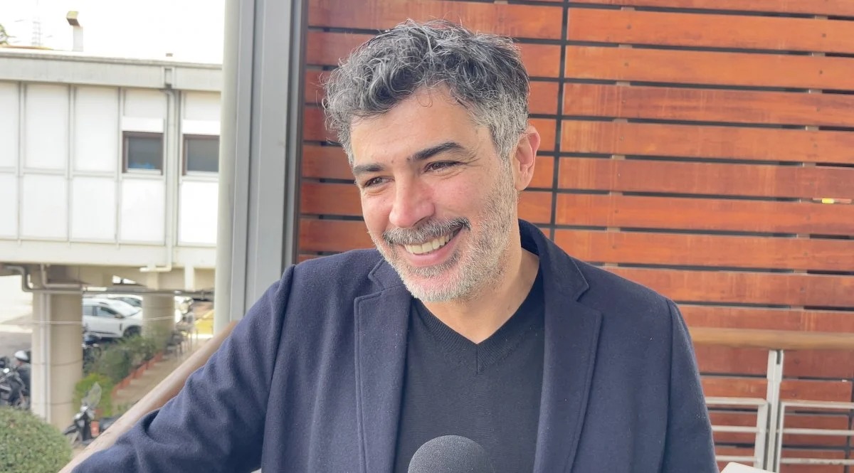 carmine recano intervista al protagonista di noi del rione sanit224 un sacerdote che con il suo lavoro l8217amore e la dedizione 232 riuscito a cambiare pelle a un quartiere difficile
