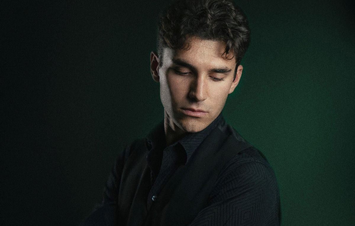 pergola presenta stream il suo nuovo album 200 un disco eclettico 200 un grande segnale che il cantautorato abbia trionfato a sanremo intervista video