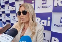 Selvaggia Lucarelli alla presentazione dei Palinsesti Rai: “Dobbiamo essere sentinelle” | Esclusiva Selvaggia Lucarelli