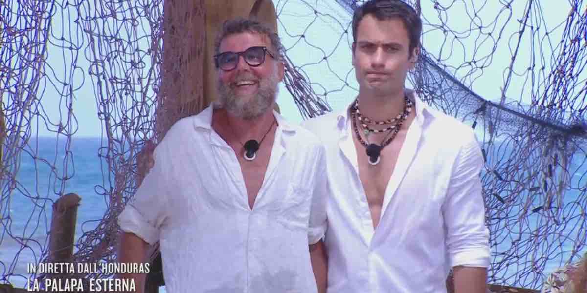 Isola dei Famosi 2025, chi è uscito al televoto flash ieri sera mercoledì 11 giugno? | Video Mediaset Isola dei Famosi 2025, chi è uscito al televoto flash ieri sera mercoledì 11 giugno? | Video Mediaset