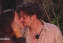 Isola dei Famosi 2025, una sorpresa per Teresanna Pugliese: arriva il marito Giovanni | Video Mediaset Teresanna Pugliese e il marito a L'Isola dei Famosi 2025