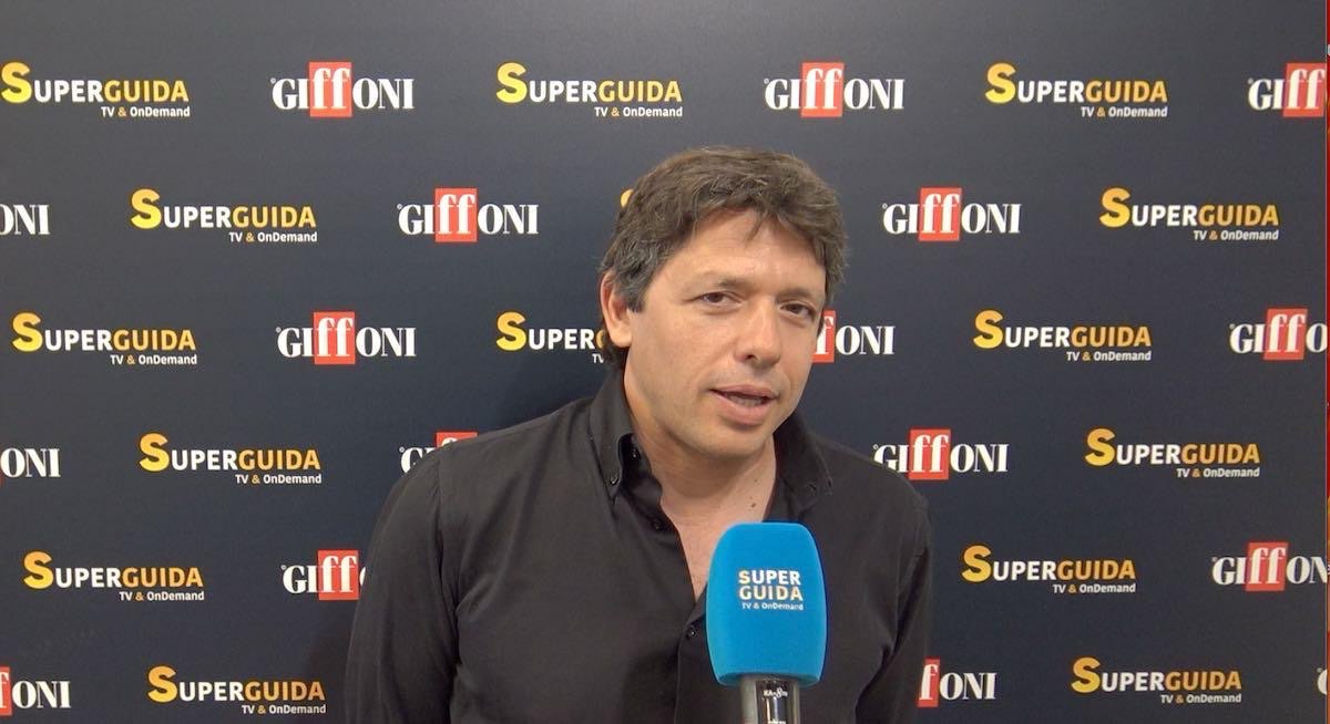 alessandro celli racconta riv4li 200 la storia degli insider e degli outsider raccontiamo tematiche che sono vicine ai ragazzi di questa et224