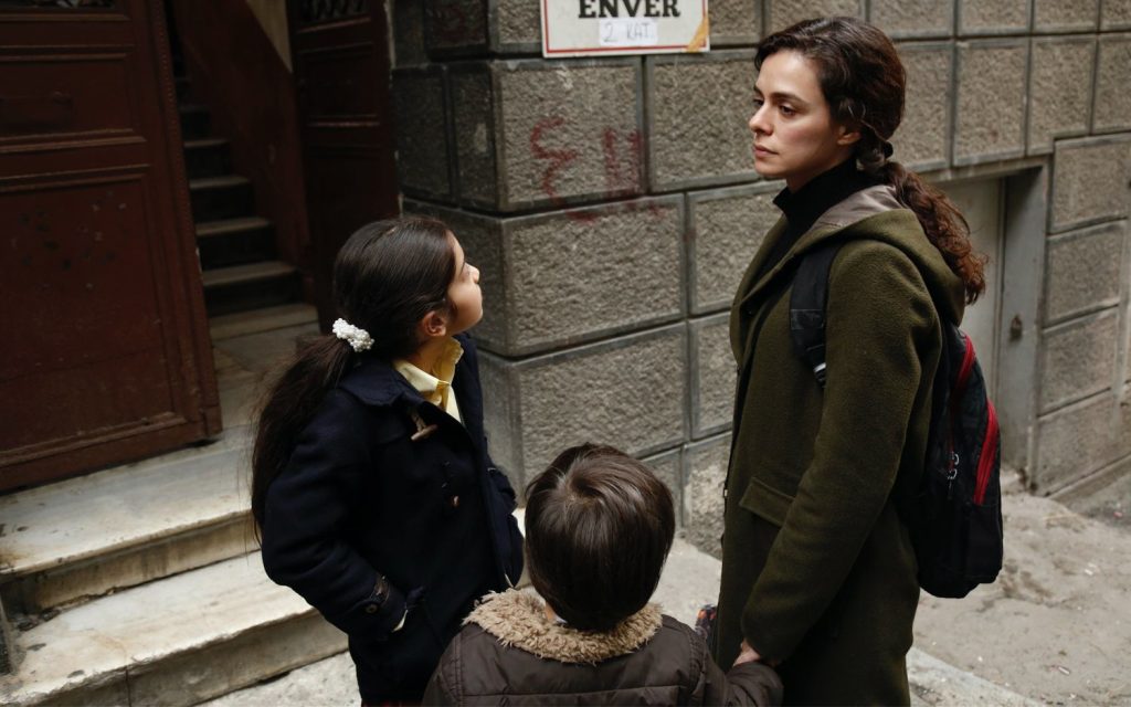 La forza di una donna, trame turche: Bahar scopre che Sarp la tradiva