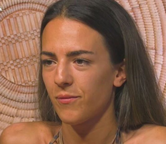 Temptation Island 2025, Sonia chiede falò anticipato dopo il tradimento del fidanzato Simone | Video Witty Tv Sonia a Temptation Island 2025