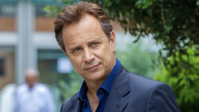 Un posto al sole Eugenio Un Posto al Sole Upas