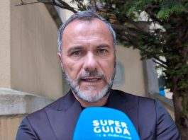 “Imma Tataranni 5”, intervista esclusiva a Massimiliano Gallo: “Pietro e Imma si sono amati e continueranno a volersi bene. Il successo della serie? Molte persone si sono riviste in Imma e nelle sue battaglie quotidiane” massimiliano gallo intervista venezia