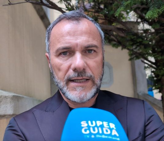 “Imma Tataranni 5”, intervista esclusiva a Massimiliano Gallo: “Pietro e Imma si sono amati e continueranno a volersi bene. Il successo della serie? Molte persone si sono riviste in Imma e nelle sue battaglie quotidiane” massimiliano gallo intervista venezia