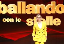 Francesca Fialdini trasforma il tailleur in un manifesto di eleganza Francesca Fialdini