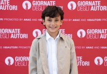 Mostra del Cinema di Venezia 2025, intervista a Pietro Serpi: “Ne I Cesaroni sarò un bimbo vivace e dispettoso. In futuro sogno di lavorare con Brad Pitt” Pietro Serpi