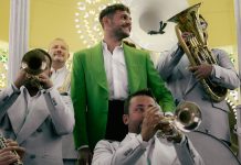 Polignano a Mare celebra Domenico Modugno con tre giorni di musica e grandi artisti Renzo Rubino