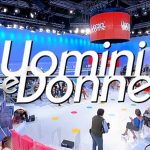 Uomini e Donne anticipazioni e news, diretta di oggi (5 dicembre 2025) in streaming, Trono Over e Classico – Video Witty TV auditel ascolti tv Uomini_e_donne