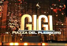 Gigi DāAlessio in concerto a Piazza del Plebiscito, tra duetti virtuali e proposte di matrimonio arriva un forte messaggio: “Vogliono costruire a Gaza ma con quale coraggio? Hanno un sacchetto della spazzatura al posto del cuore” gigi d alessio concerto