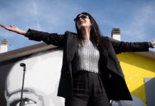Laura Pausini incontra i fan a Faenza al Pau Party 2025 e inaugura il primo museo in Italia dedicato ad un’artista donna Laura Pausini