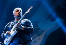 Pino ĆØ, concerto tributo a Pino Daniele: conduttori, quando in tv e tutti i cantanti presenti pino e pino daniele