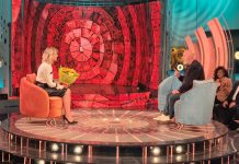 Maurizio Battista a “Da noi… a ruota libera”: tra ironia, sincerità e riflessioni sulla società moderna Maurizio Battista