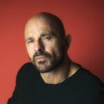 “Io sono Rosa Ricci”, intervista a Raiz: “Devo tanto a Mare Fuori perché ha segnato una rinascita artistica. Nel film Salvatore sarà buono e cattivo allo stesso tempo” Raiz