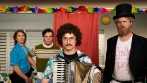 Weird - La storia di Al Yankovic: un bio-pic fuori dall'ordinario - Recensione