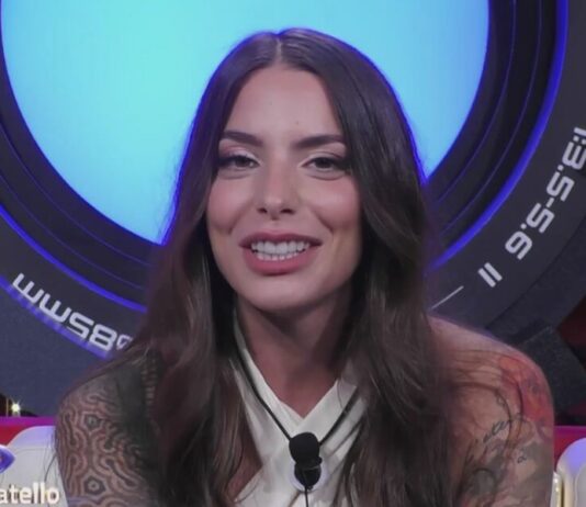 Grande Fratello 2025, chi è il super finalista di ieri sera, lunedì 15 dicembre | Video Mediaset Anita Mazzotta al Grande Fratello 2025