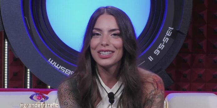 Grande Fratello 2025, il bacio tra Jonas e Anita: il parere di Ascanio | Video Mediaset Anita Mazzotta al Grande Fratello 2025