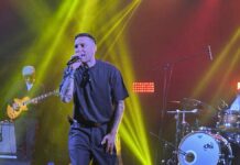 briga alla casa della musica di napoli