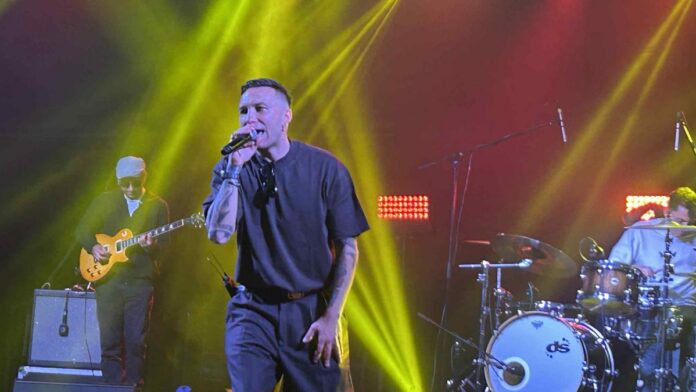 briga alla casa della musica di napoli