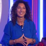 Grande Fratello 2025, Donatella come sul set di una serie turca con Omer e Rasha | Video Mediaset Donatella, Grande Fratello 2025