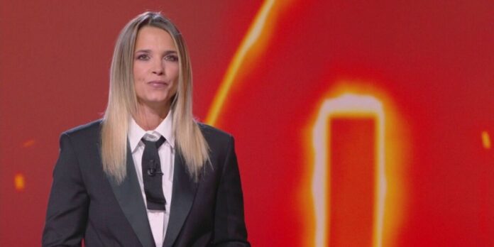 Le Iene 2025, il monologo di Francesca Barra: “il furto d’immagine è una violazione della identità” | Video Mediaset Francesca Barra a Le Iene 2025