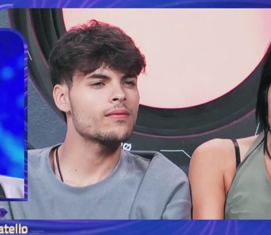 Grande Fratello 2025, chi è uscito ieri sera lunedì 8 dicembre? | Video Mediaset Francesca e Simone al Grande Fratello 2025