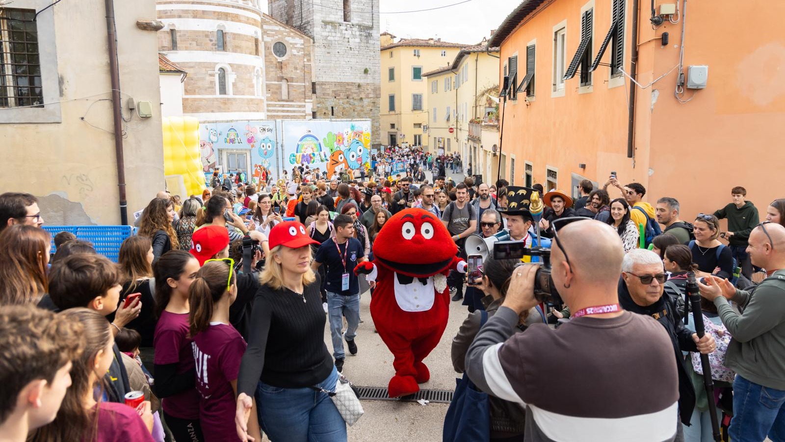 show esplosivo del gabibbo al gran finale del lucca comics amp games 2025 da Superguidatv.it show esplosivo del gabibbo al gran finale del lucca comics amp games 2025