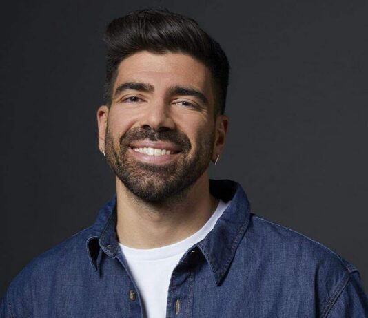 Sanremo Giovani 2025, prima puntata al via nel segno di Peppe Vessicchio. Ecco chi sono i primi tre semifinalisti Gianluca Gazzoli