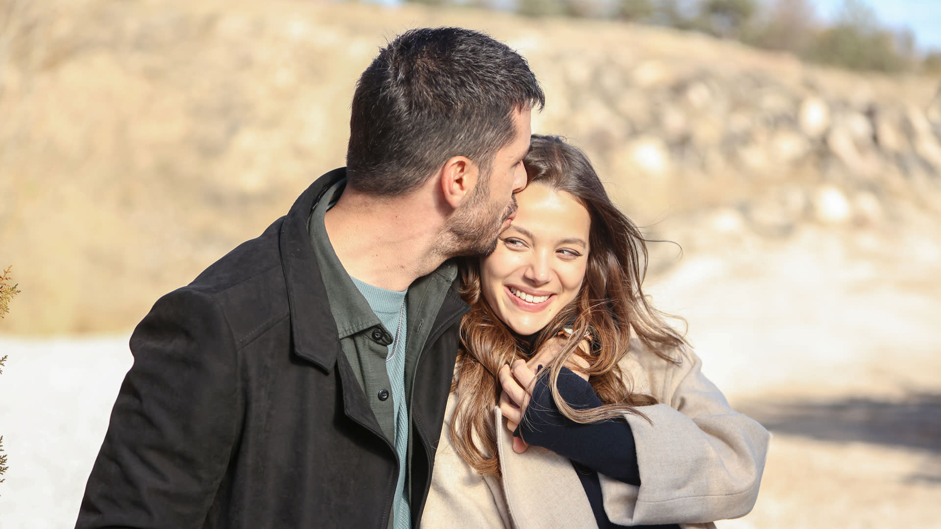 La notte nel cuore, anticipazioni turche: rapina in gioielleria, attimi di paura per Melek