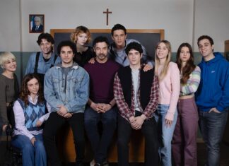 Ascolti tv 4 dicembre 2025: Un professore 3 (18.6%), Umberto Tozzi – La grande festa (12.3%), Affari tuoi (22.1%), La Ruota della Fortuna (23.8%) | Dati Auditel un professore 3