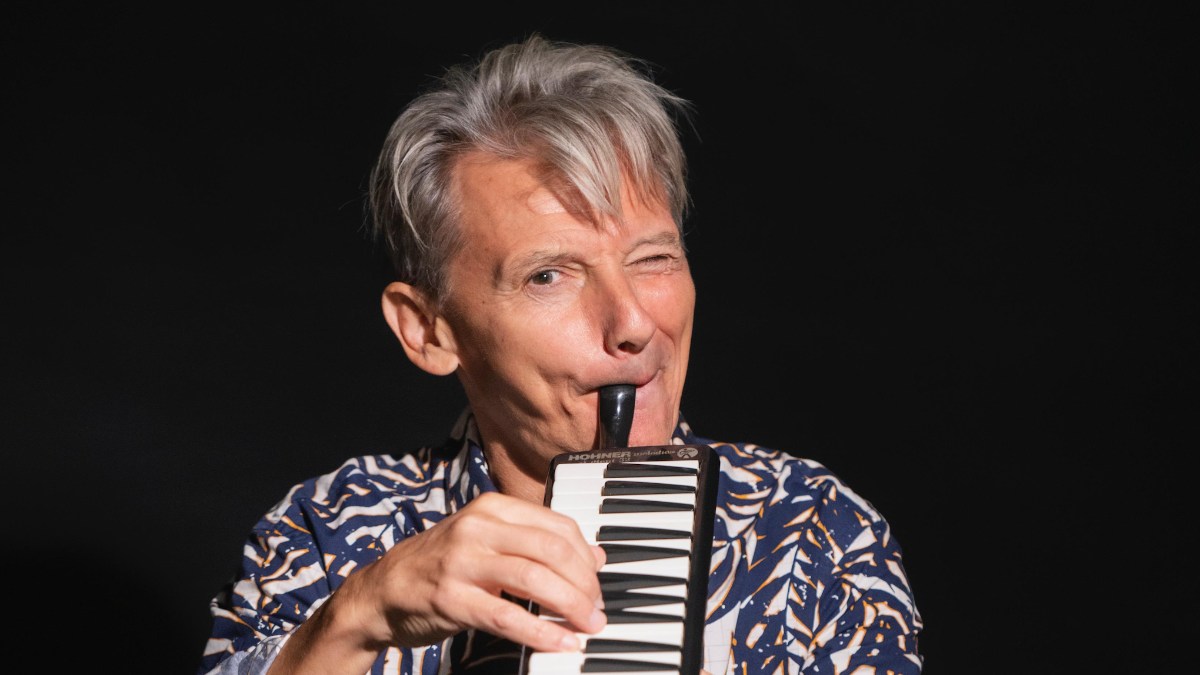 ziopol fa rivivere le canzoni della melevisione in un album i bambini oggi hanno bisogno di variet224 sonora non si insegna pi249 musica