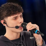 Amici 25, Riccardo Stimolo chiede scusa: “Mi dispiace per le persone che si sono sentite ferite” | Video Witty Tv Amici 25 Riccardo Stimolo