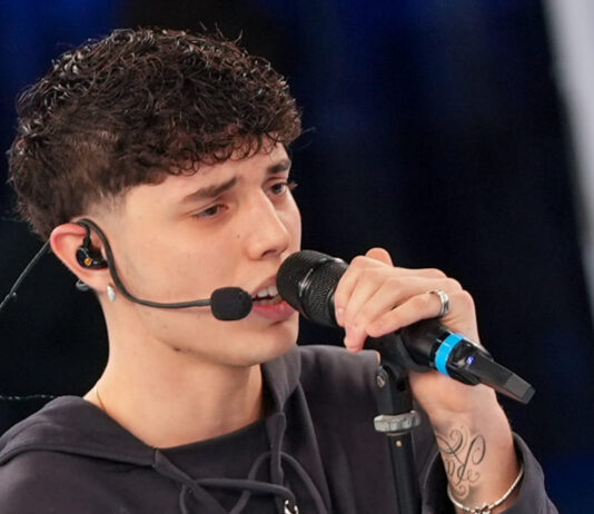 Amici 25, Riccardo Stimolo chiede scusa: “Mi dispiace per le persone che si sono sentite ferite” | Video Witty Tv Amici 25 Riccardo Stimolo