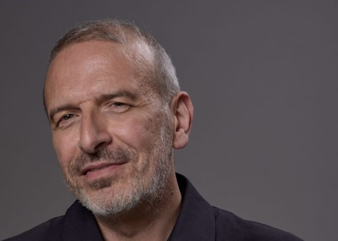 Pacifico racconta “TURBO-LENTO – Il turbolento viaggio della PV544” – Intervista Pacifico