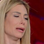 Paola Caruso a Verissimo in lacrime per la morte della madre: “Non ce la faccio” | Video Mediaset Paola Caruso a Verissimo