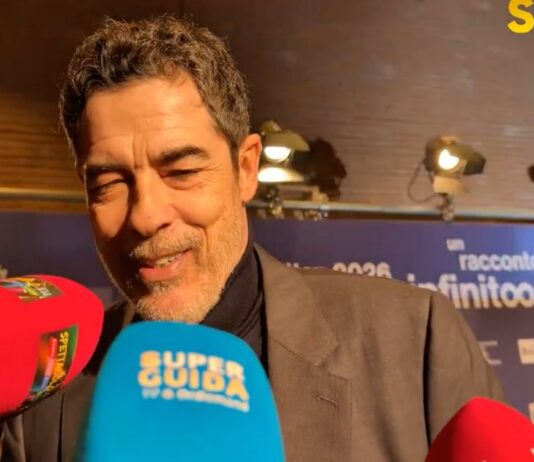 Alessandro Gassmann sarà l’avvocato Guerrieri: “La serie farà commuovere, racconta i problemi ma anche i successi della giustizia” alessandro gassmann intervista