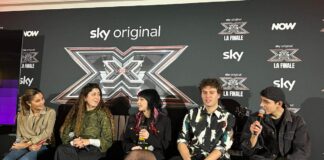Intervista ai finalisti di X Factor 2025, EroCaddeo: “Lauro mi ha capito. Sono arrivato secondo grazie al mio inedito”. Delia: “Voglio vivere con la mia musica”. PierC: “È stato un sogno” finalisti x factor 2025 conferenza