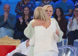 Uomini e Donne anticipazioni e news, diretta di oggi (21 aprile 2026) in streaming, Trono Over e Classico – Video Witty TV Gemma e Tina a Uomini e Donne