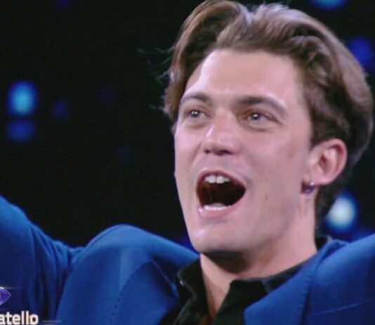 Grande Fratello 2025, una sorpresa per Jonas: il padre entra nella casa | Video Mediaset Jonas al Grande Fratello 2025