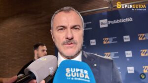 Massimiliano Gallo alla presentazione delle fiction Rai 2026: da Imma Tataranni a Vincenzo Malinconico - Intervista Video